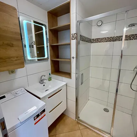 Near Golf Kuneticka Hora, Dritec Appartement *